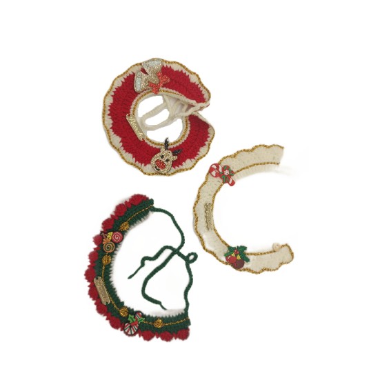 Christmas Gold Label Knitted Scarf - Candy Cane and Pine Cone Pattern 