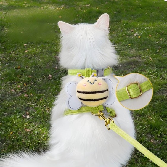Green Little Bee Pet Leash For Cats And Dogs